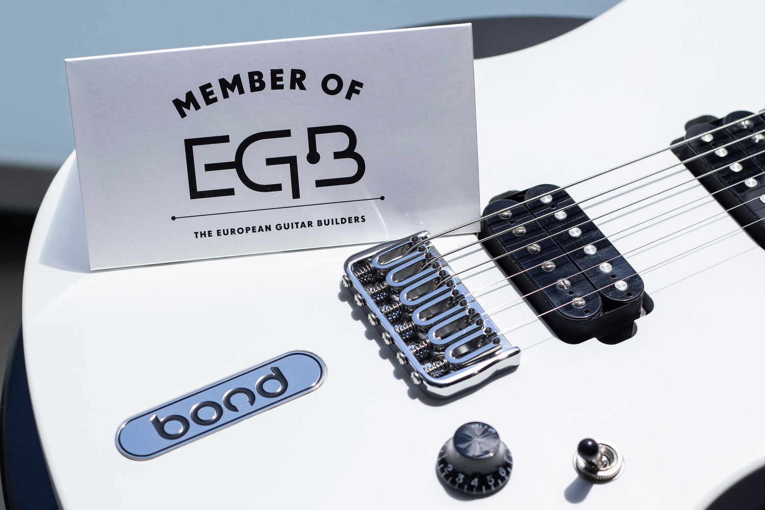 Bond Guitars joins the European Guitar Builders