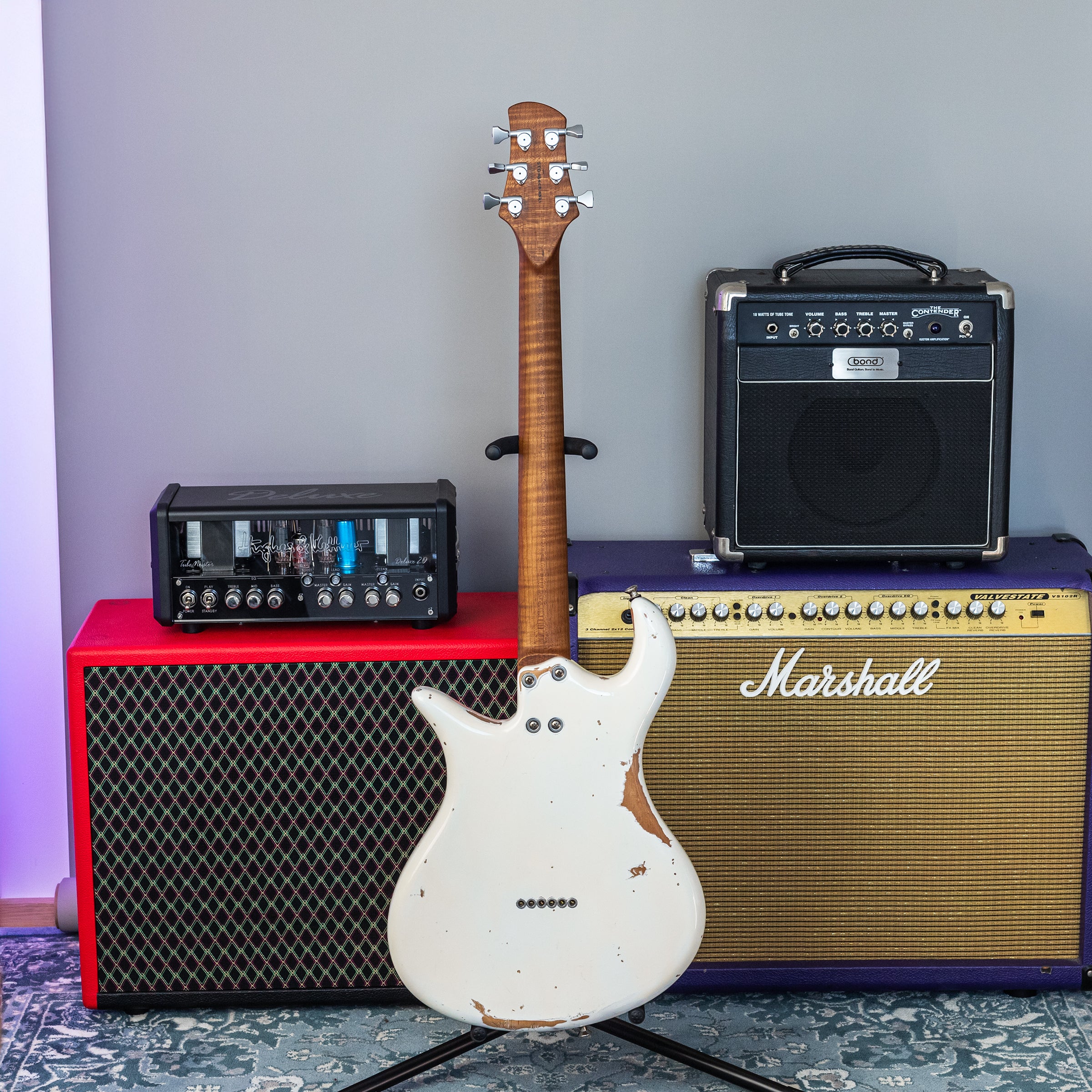 Bond Star Deluxe in Olympic White Relic