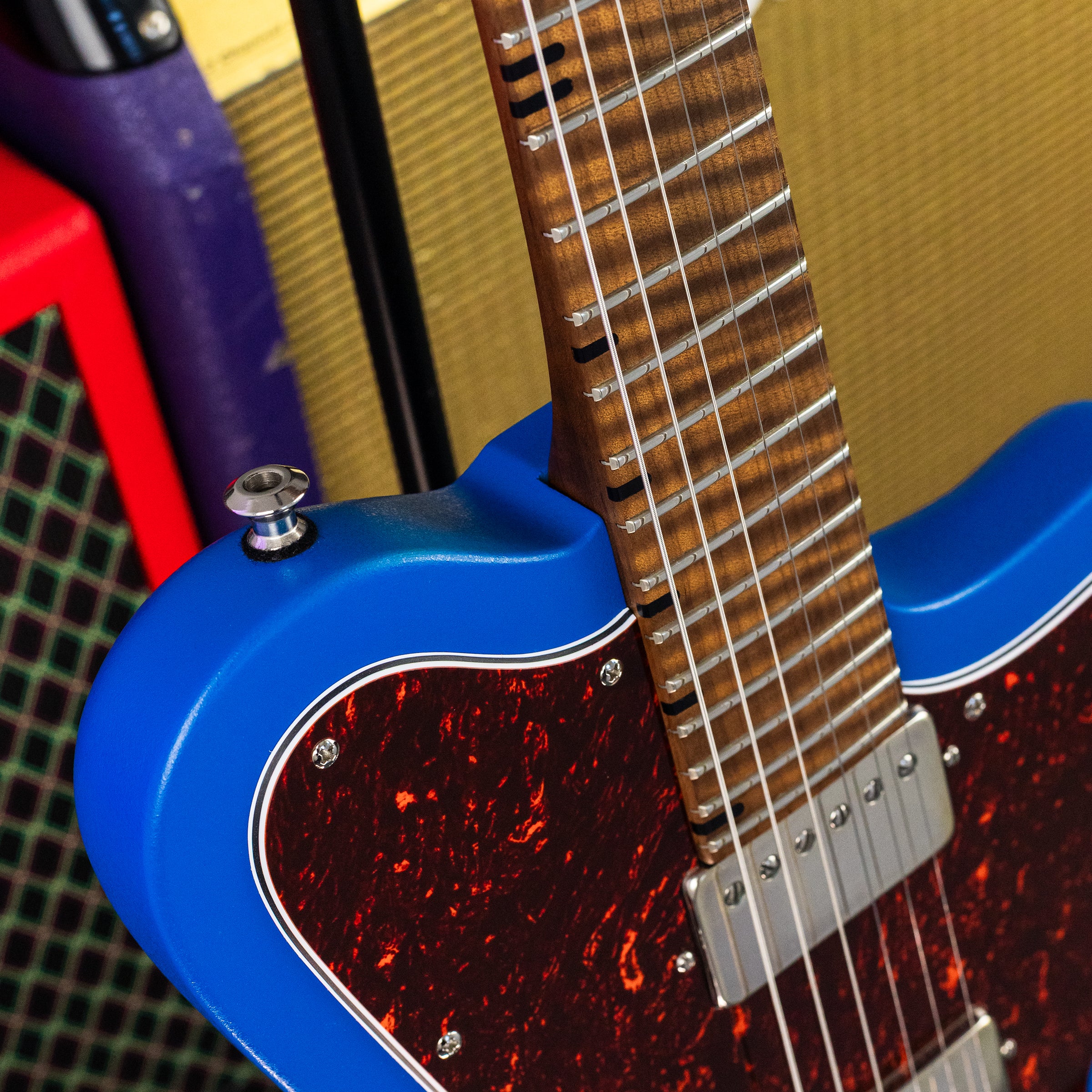 Bond NP Deluxe in Electric Blue