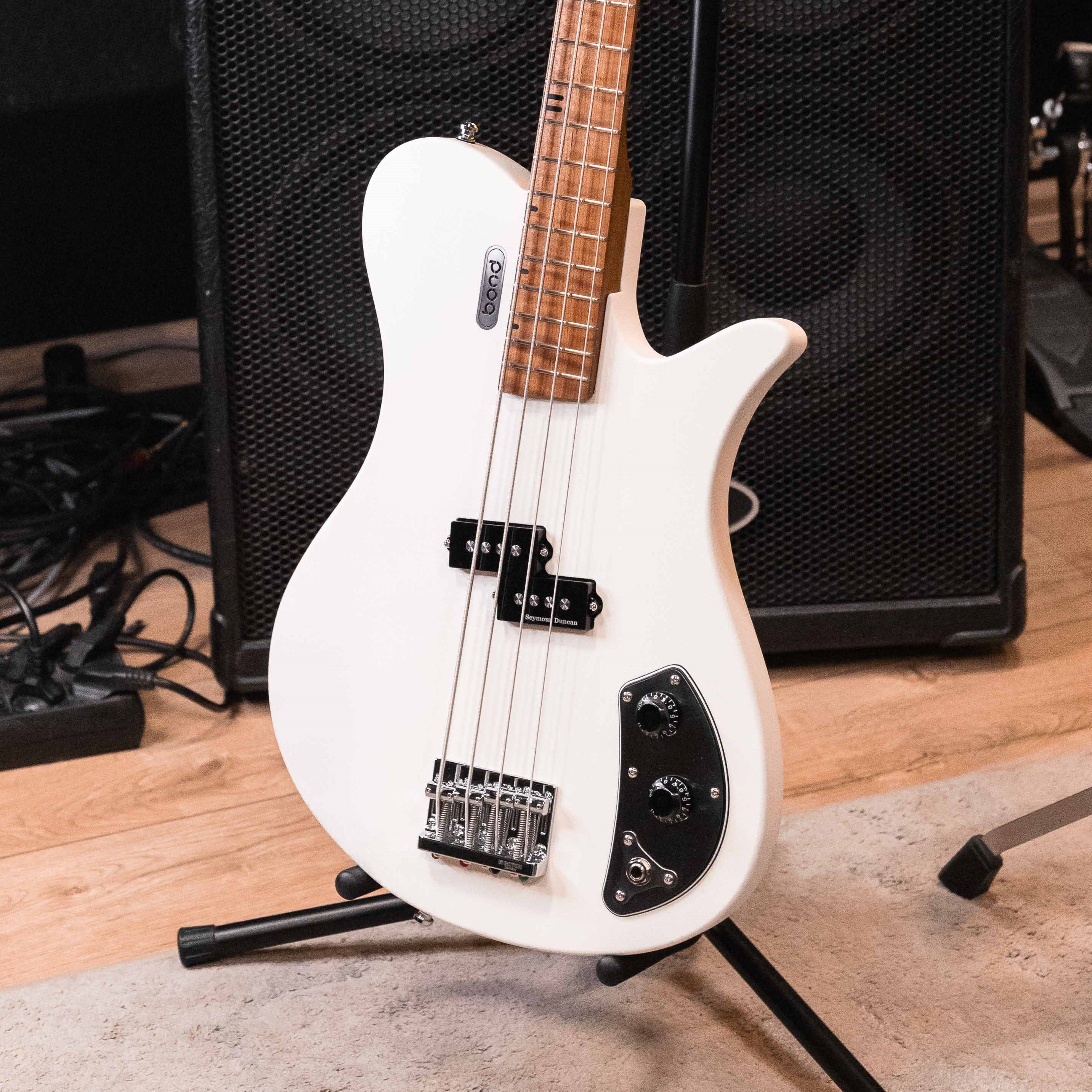 Bond Munchkin Deluxe in Olympic White